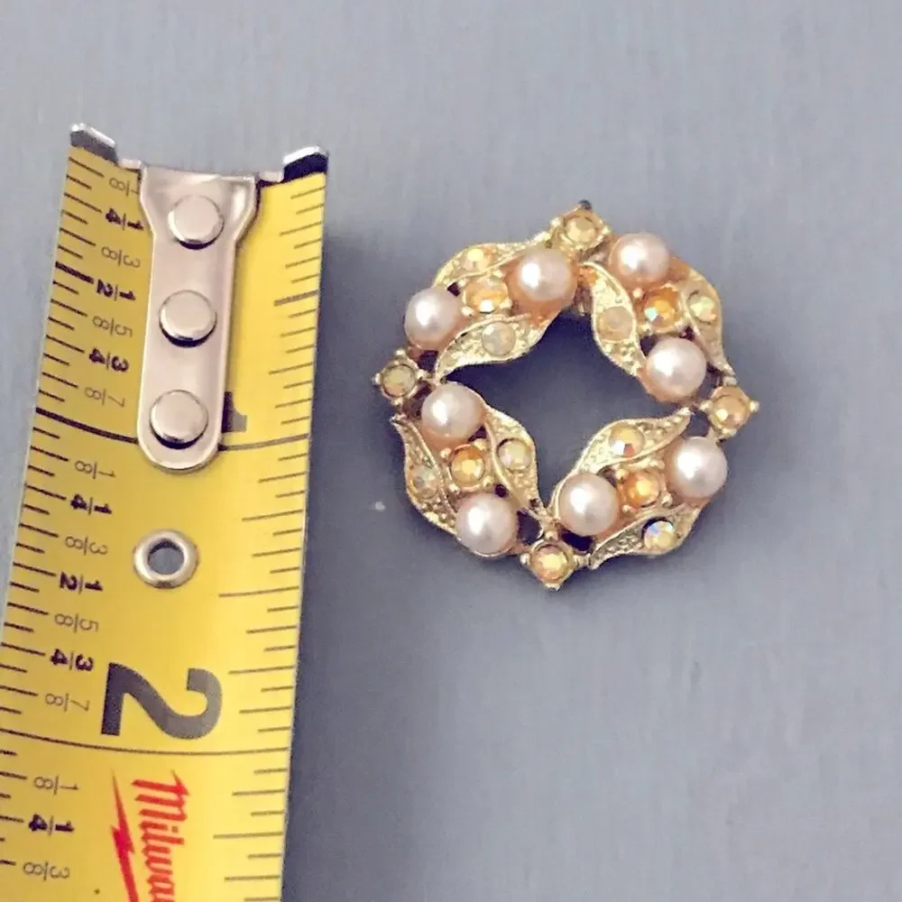 Gold Tone Pin Brooch